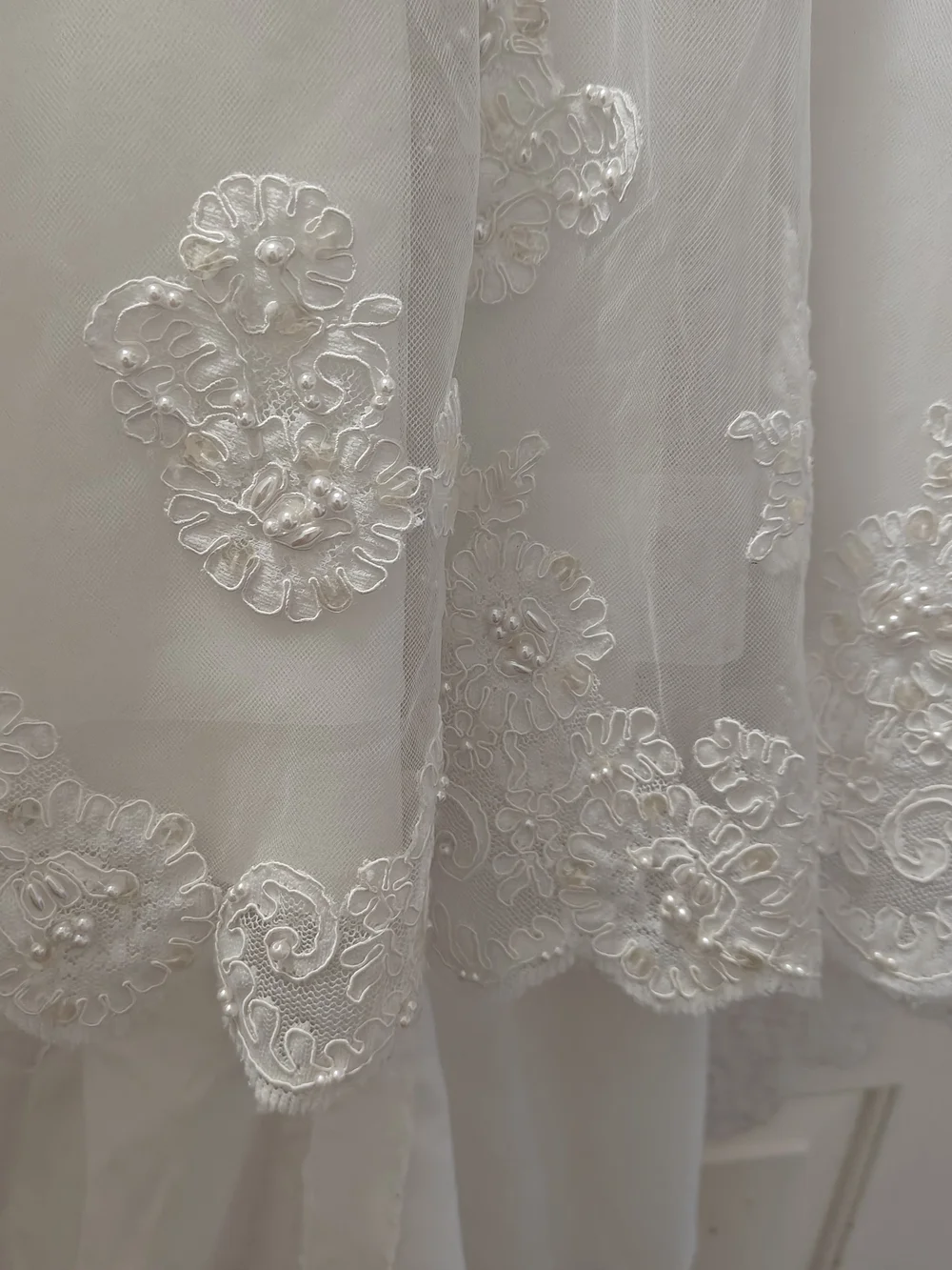 QDavid's Bridal White Floral Lace Flower Girl Dress 4 - Picture 4 of 11